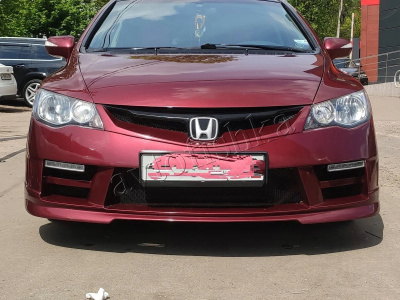 Передний бампер Modulo на Honda Civic 8